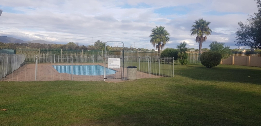 To Let 2 Bedroom Property for Rent in Table View Western Cape